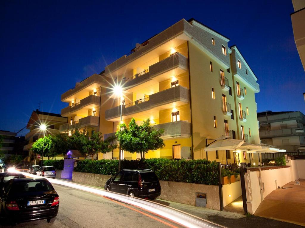Residence La Guirita Tortoreto Exterior photo