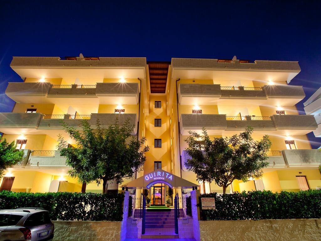 Residence La Guirita Tortoreto Exterior photo